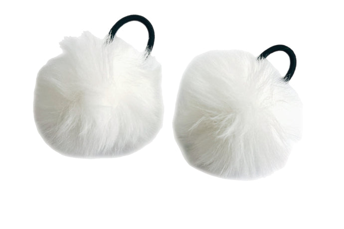 Hi! I'm the CAMILLE SET, two fluffy pompons, twice the fun.

Soft, bold, and made to bounce. Tie us in for a playful pop, whether you're going full glam or just feeling extra. We’re lightweight, fluffy, and stretch to fit all your hair moods. Double the fluff, double the attitude.