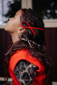 SUKI barrette