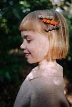 Load image into Gallery viewer, AUDREY heart clip