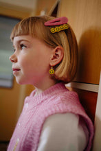 Load image into Gallery viewer, PEPPER smiley drop earrings