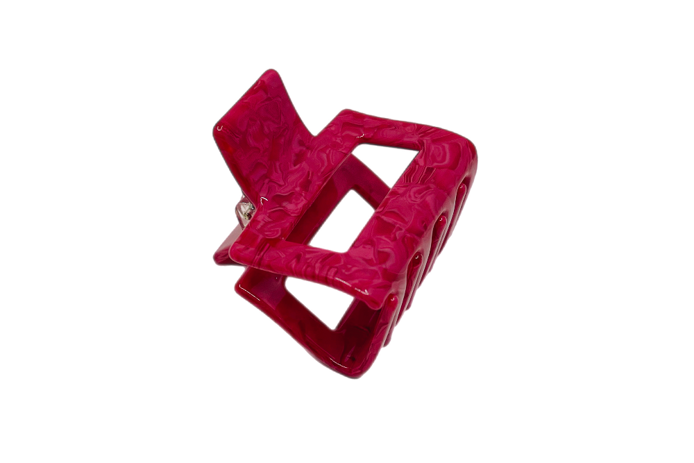 Hi! I'm JUSTINE, a purple flamed hair claw.

This hair claw lets you pull your hair up or back with ease and style! The square-shaped cutout design is the right fit for any occassion. 