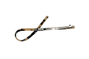 Hi! I'm LUCY, a leopard printed barrette with a twist

Fierce, sleek, and shaped to stand out. My wavy silhouette adds a soft curve, while my bold leopard print brings just the right amount of wild. I’m lightweight, glossy, and made to stay in place — all day, any way. Just clip and go.