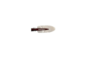 Hi! I'm MANEL, a marbled no-crease clip.

Makeup time, skincare routine or just a good hair day? I’m here for it. I hold your hair back without leaving a single kink, thanks to my smooth, crease-free grip. Lightweight, comfy, and cute enough to wear all day. Go on, clip me in.