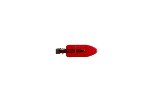 Hi! I'm SUKI, a bold red no-crease clip.

Makeup time, skincare routine or just a good hair day? I’m here for it. I hold your hair back without leaving a single kink, thanks to my smooth, crease-free grip. Lightweight, comfy, and cute enough to wear all day. Go on, clip me in.
