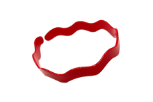 Load image into Gallery viewer, Hi! I&#39;m SUKI, a red wavy headband.

Messy hair is a thing of the past with a new wavy headband from imruby. They are super comfy and made from a plant-based acetate with a glossy finish.