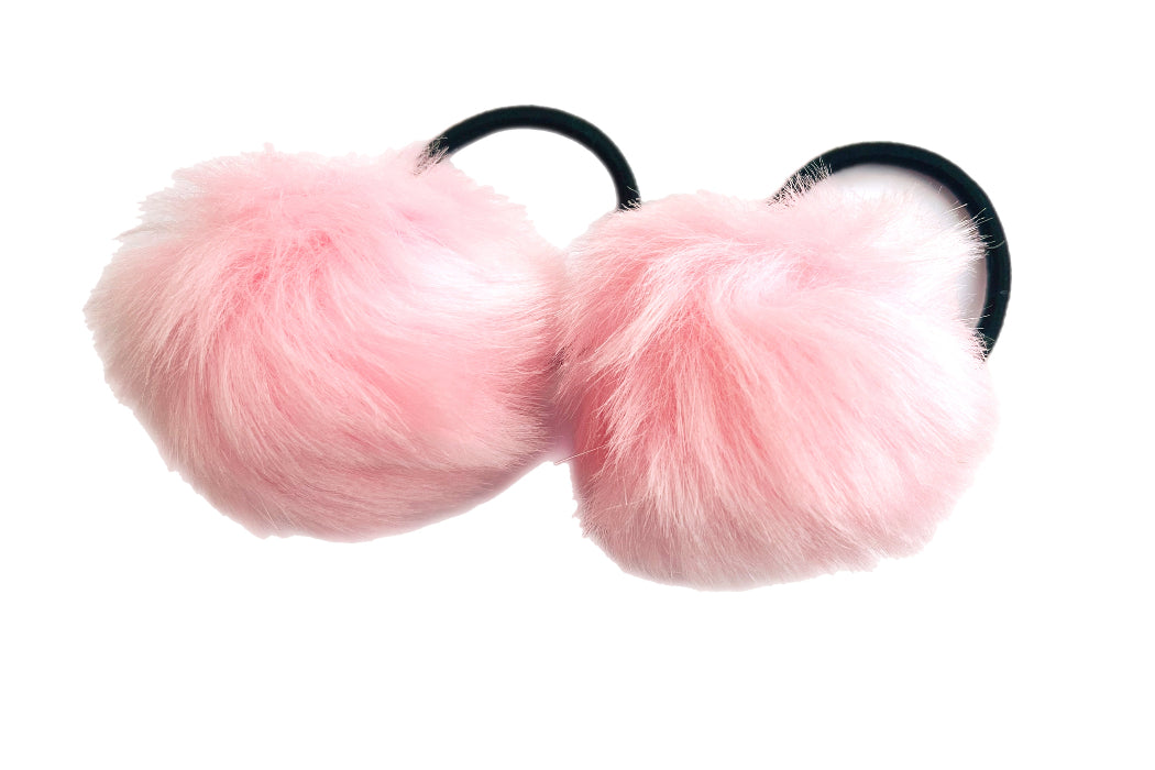 Hi! I'm THE BRITNEY SET, two fluffy pompons, twice the fun.

Soft, bold, and made to bounce. Tie us in for a playful pop, whether you're going full glam or just feeling extra. We’re lightweight, fluffy, and stretch to fit all your hair moods. Double the fluff, double the attitude.