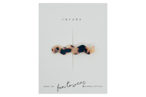 Hi! I'm ELEONORE, a flamed wave clip.  Hold back bangs, clip back hair, or simply use for stylistic purposes by adding some flair to your hair. Mix-and-match, and layer these hair clips or wear on their own for a soft, seasonal look.