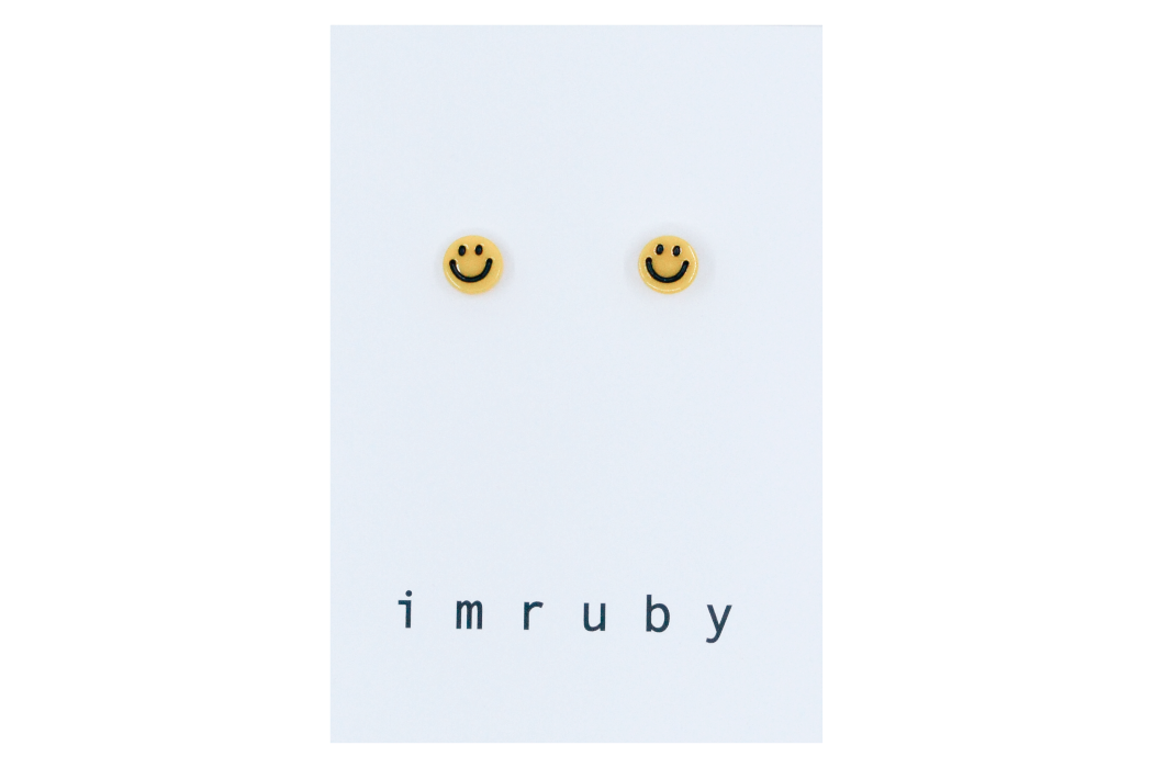 Hi! I'm PEPPER, a yellow smiley set of 2 stud earrings.  If you are looking for a perfect everyday staple, stud earrings may be exactly what you need! They are very tiny and so cute! These earring sets are perfect for numerous piercings or just to mix and match! 