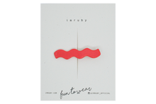 Load image into Gallery viewer, Hi! I&#39;m SUKI, a red orange wave clip.  Hold back bangs, clip back hair, or simply use for stylistic purposes by adding some flair to your hair. Mix-and-match, and layer these hair clips or wear on their own for a soft, seasonal look.