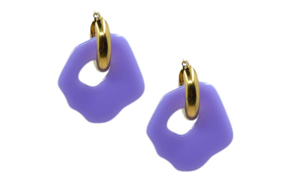 Hi! I'm SUZE, a pair of purlple gold earrings.  They come with a gold-colored round hoop. With only 7 grams these earrings aren't heavy and you can wear them all day. Designed for teens and adults. Pick a pair that is the most “you” and make a statement!